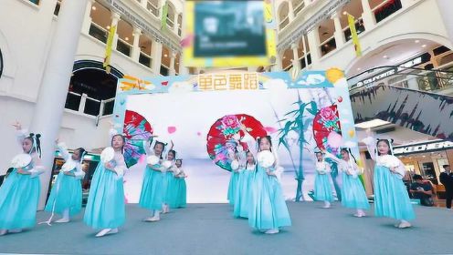 少儿汇演中国舞《雨中花》