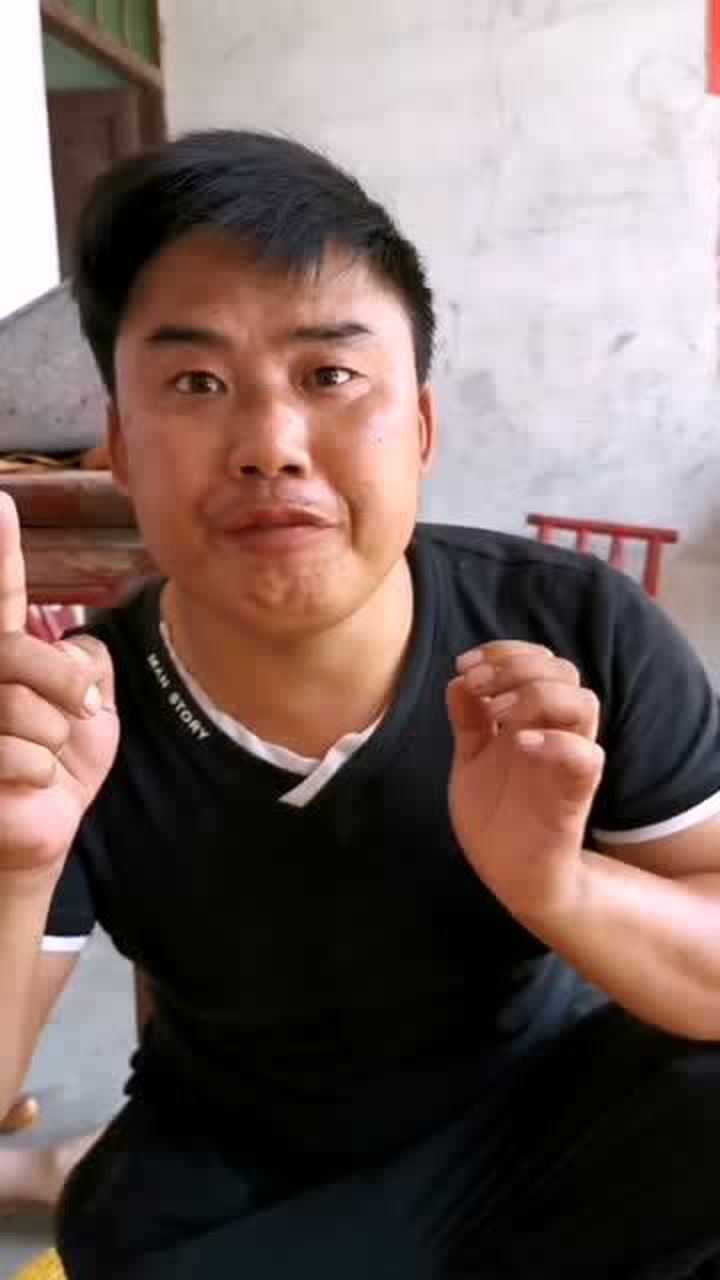 表弟放下回来了姑姑问他英语学的怎么样哪知道这小子糊弄姑姑