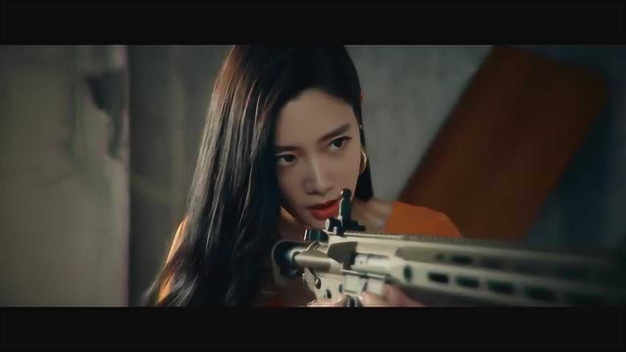 男子伪装成美女吃鸡真是太狡猾了