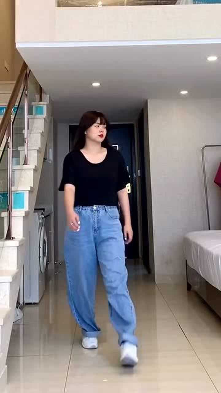 美女长了一张90斤的脸,其实体重150斤!