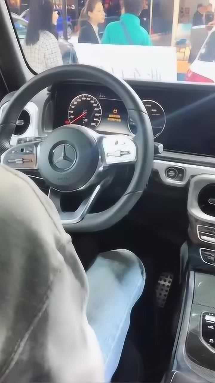 高清实拍全新奔驰g500,男人的梦想,有钱人的大玩具!