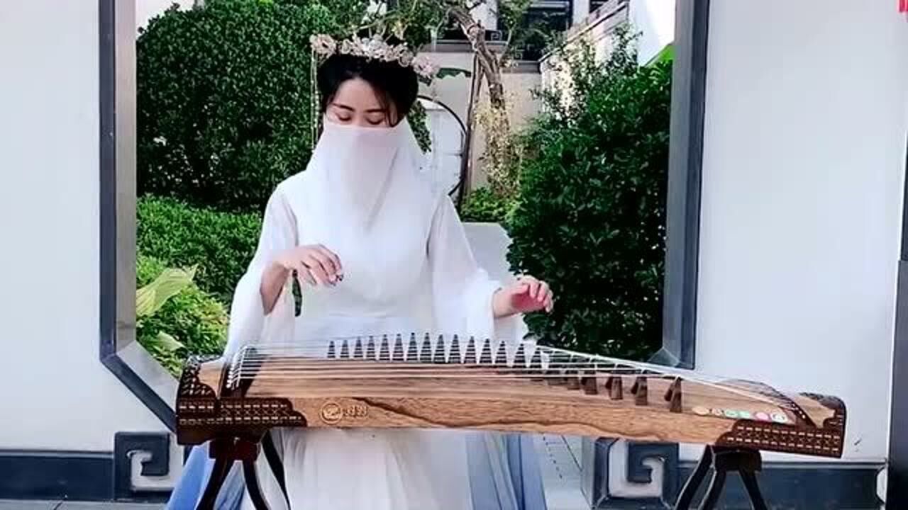 这一段汉服版的古筝演奏仙气飘飘太美了