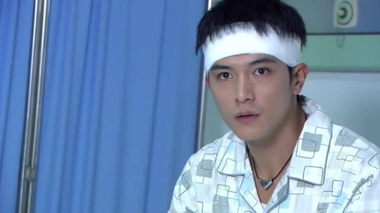 爱情睡醒了项天骐住院了,发现外面吵闹,原来是母亲在哭