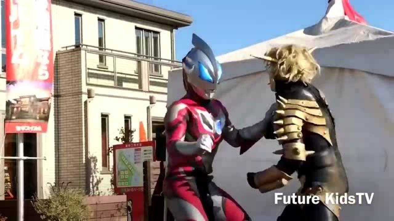 奥特曼:捷德奥特曼被怪兽踢了一脚