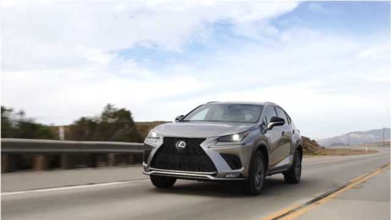 新款2021雷克萨斯nx300h 内外观赏