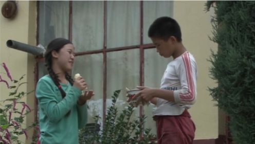 《跑着去北京》：奔跑在大山里的男孩，为了一个承诺竟获得了冠军
