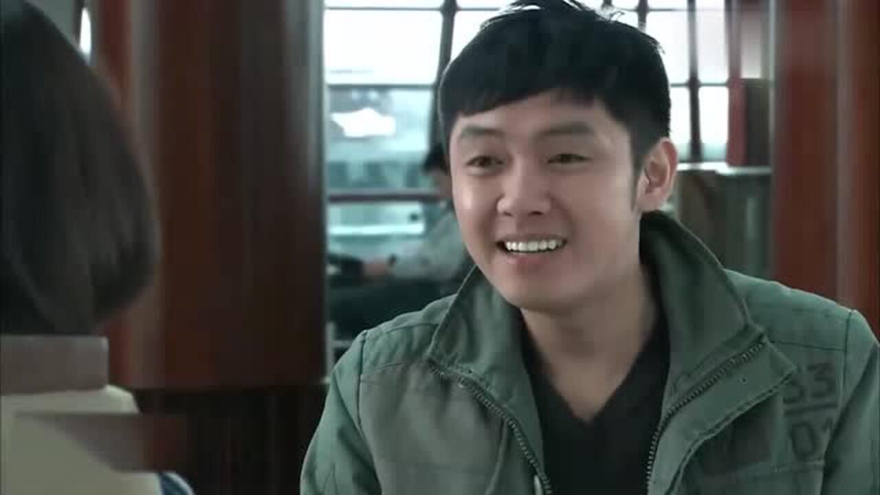 再婚:沈心和帅交警相亲,刚和对方聊得来,结果一问坐错桌子了!