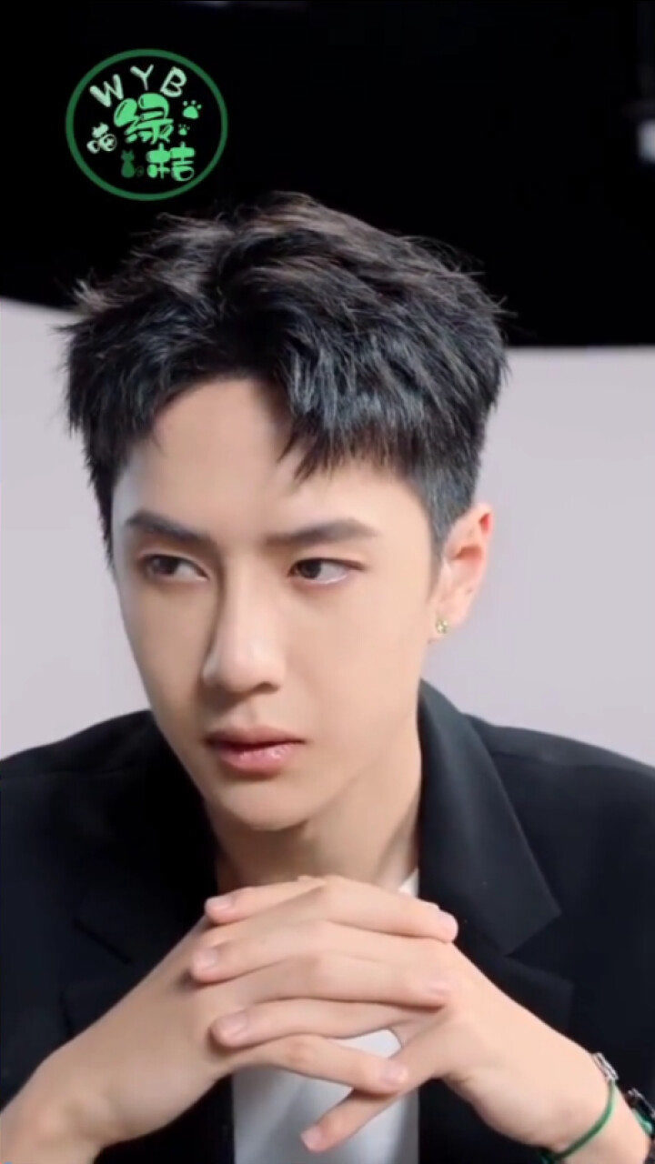 王一博怼脸拍,一定要看到最后,你一定不会后悔