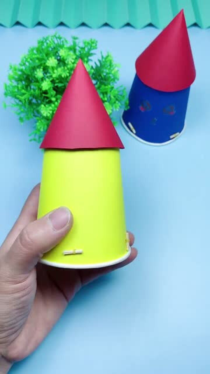 用一次性纸杯做成的可爱小火箭,猜猜看它能飞多高?