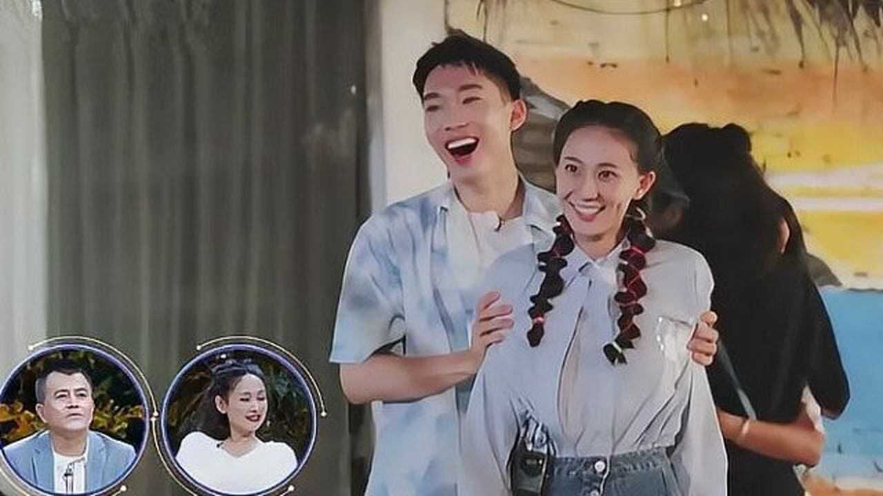 张豆豆于家翊"官宣"恋情?两人甜蜜拥抱,画面简直太甜了!