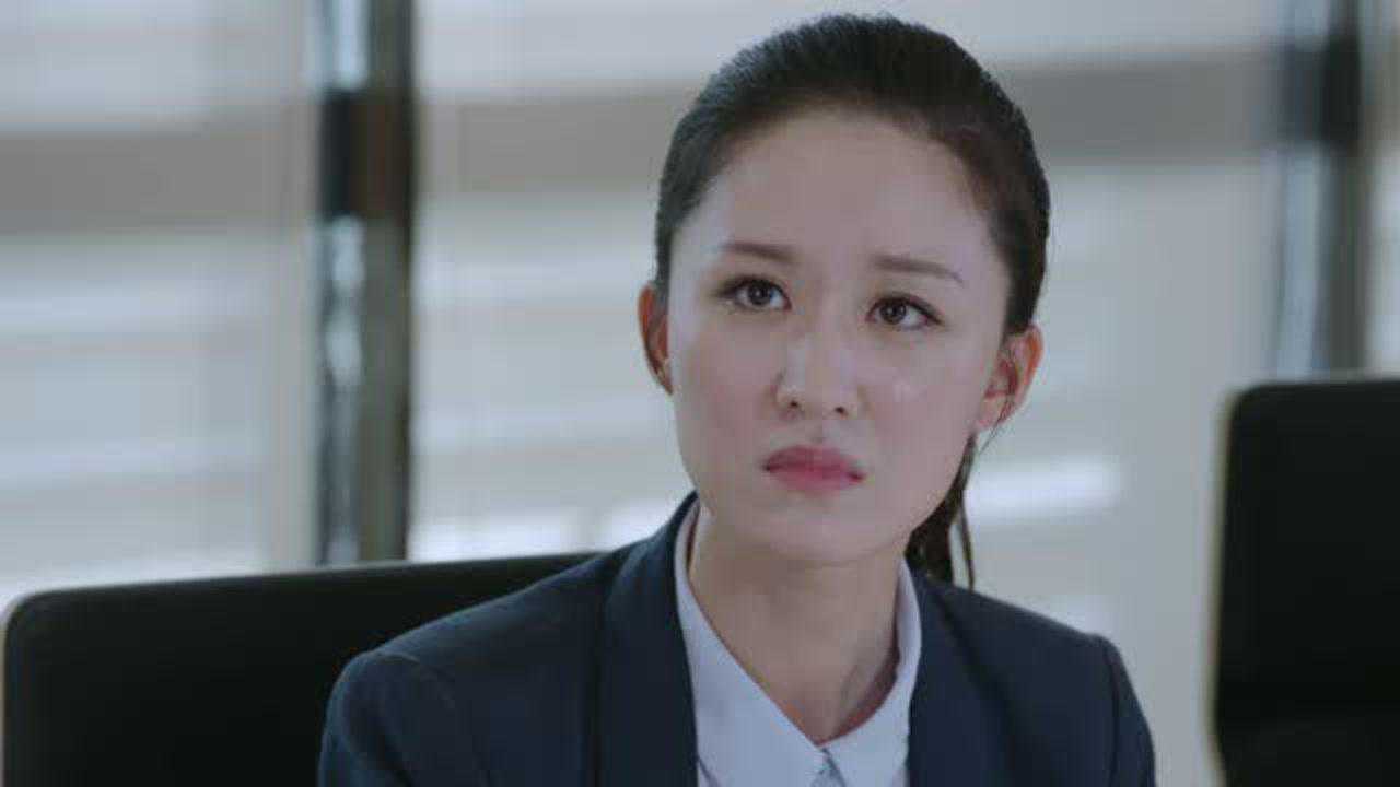 谍海追踪韩处让陆欣陪自己去接机,同事听了纷纷调侃陆欣