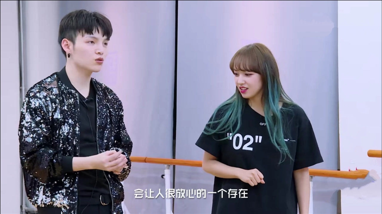 朱星杰承认与王岚恋情王岚否认是出于对我的保护