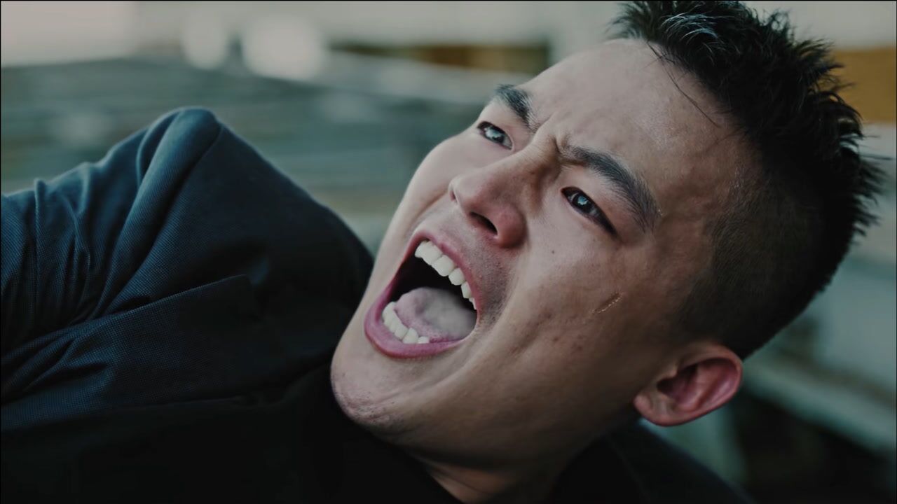 黑白禁区大结局杨晓蕾为保护心爱男人引爆炸弹淦天雷哭成泪人