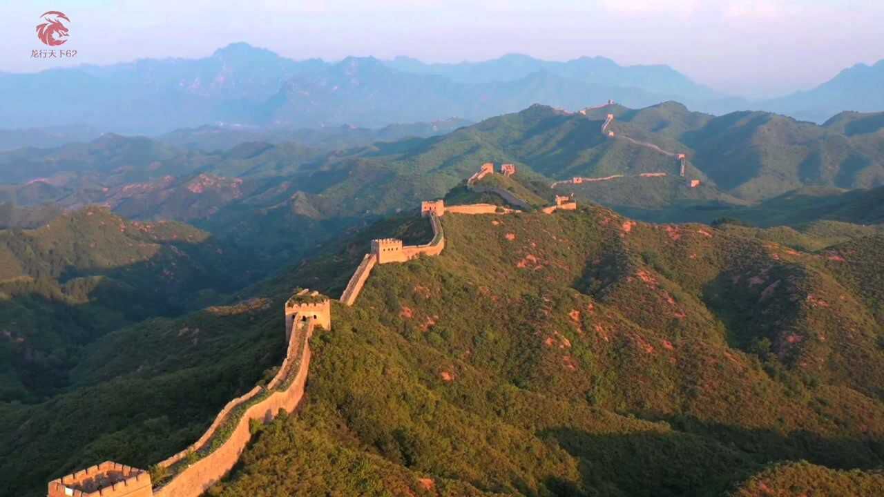 航拍金山岭长城