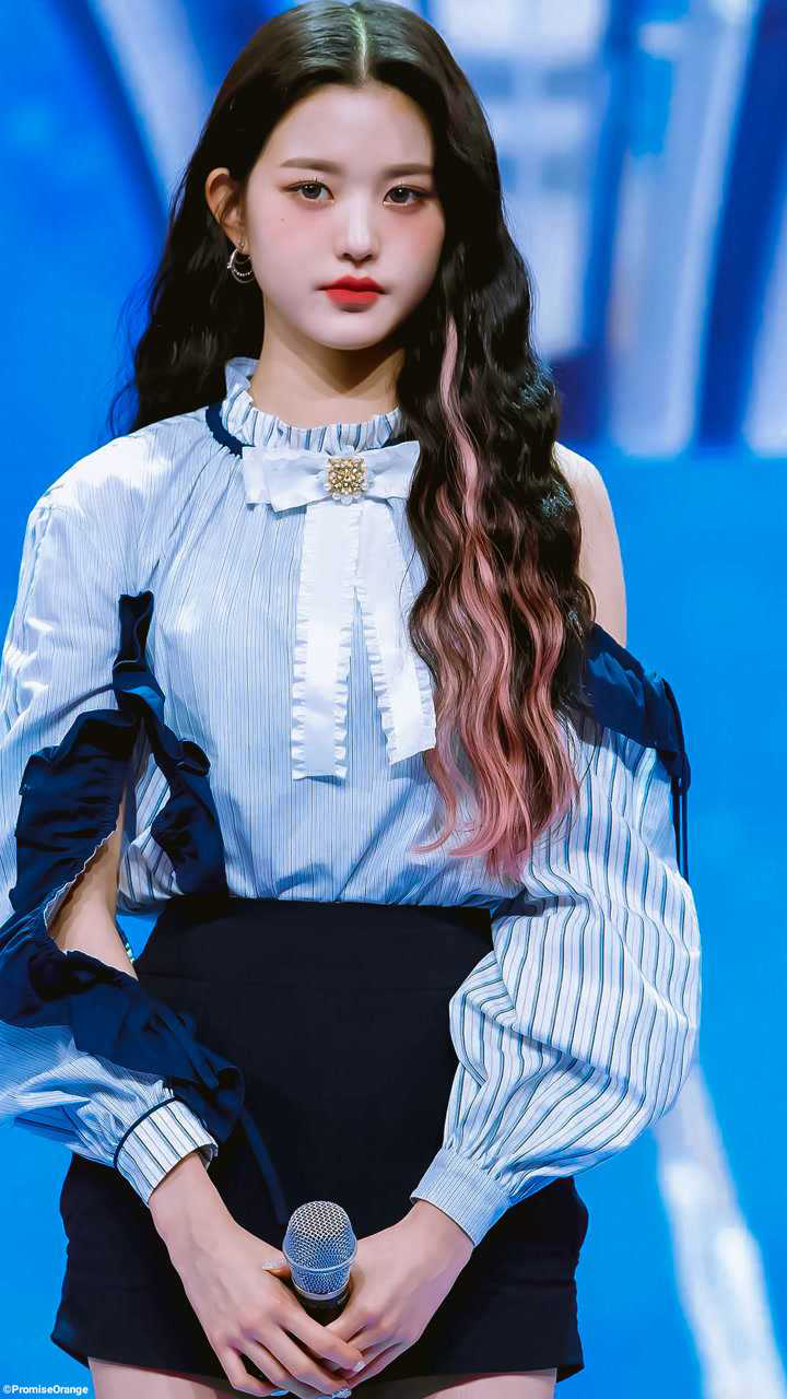 天生爱豆张元英,圆圆子的身材和颜值真是让人羡慕啊!