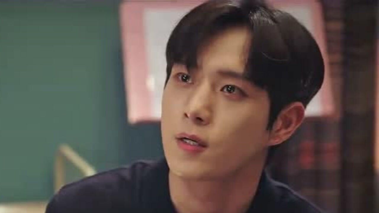 顶楼2周锡京一直贬低露娜沉浸在露娜逝世阴影中的周锡勋终于怒了