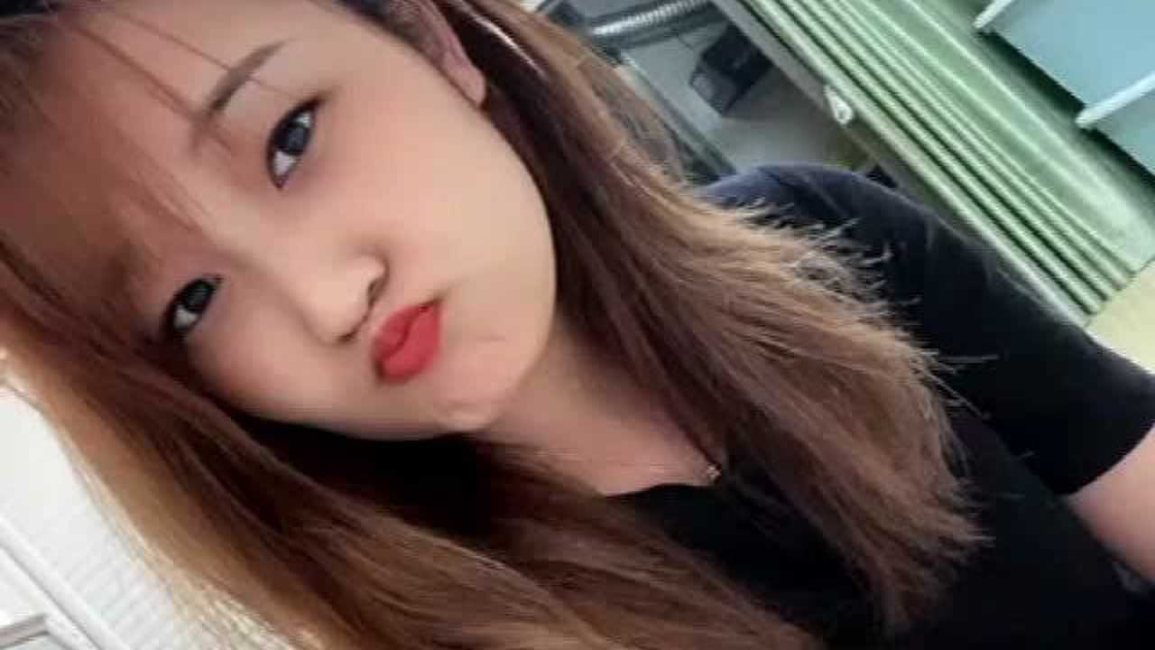 抽烟的女孩子是不是坏女孩呀