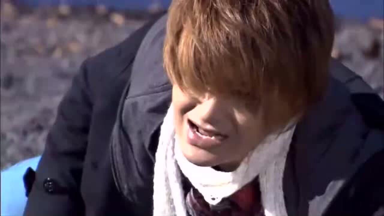 假面骑士kiva,小渡!专心战斗,与小丑蝙蝠一起!