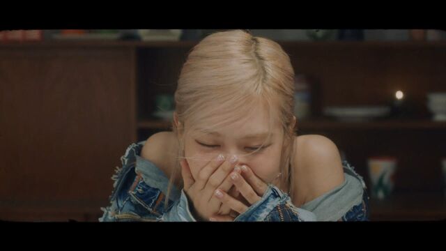 blackpink朴彩英ROS㩣€ŠGone》MV