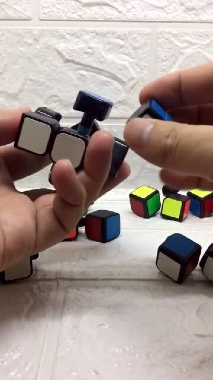 想知道魔方,是如何组装的吗?大神演示组装全过程