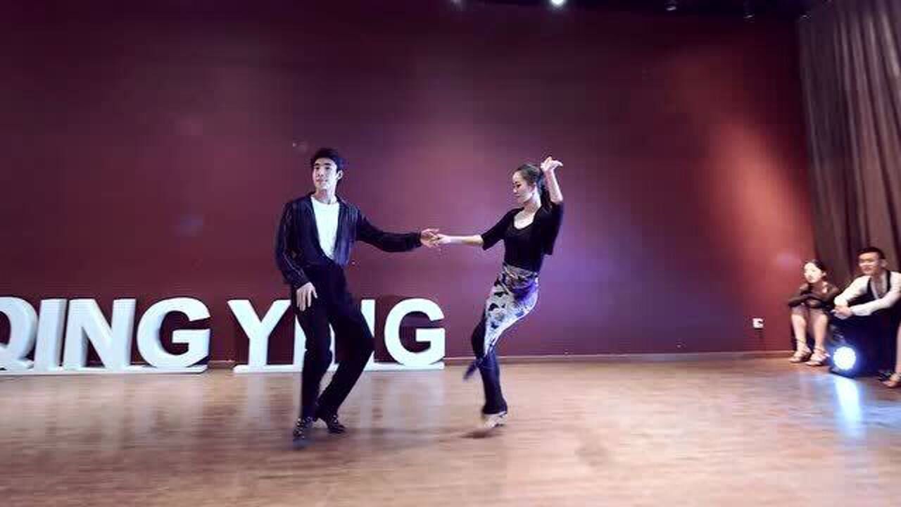 超近距离看北舞名师跳双人牛仔舞这究竟是什么样的感觉看的我激情澎湃