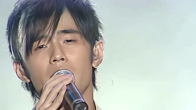 周杰伦《轨迹》，2004无与伦比演唱会_高清1080P在线观看平台_腾讯视频