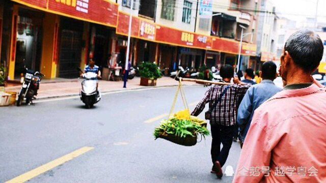 小城镇里的节假日