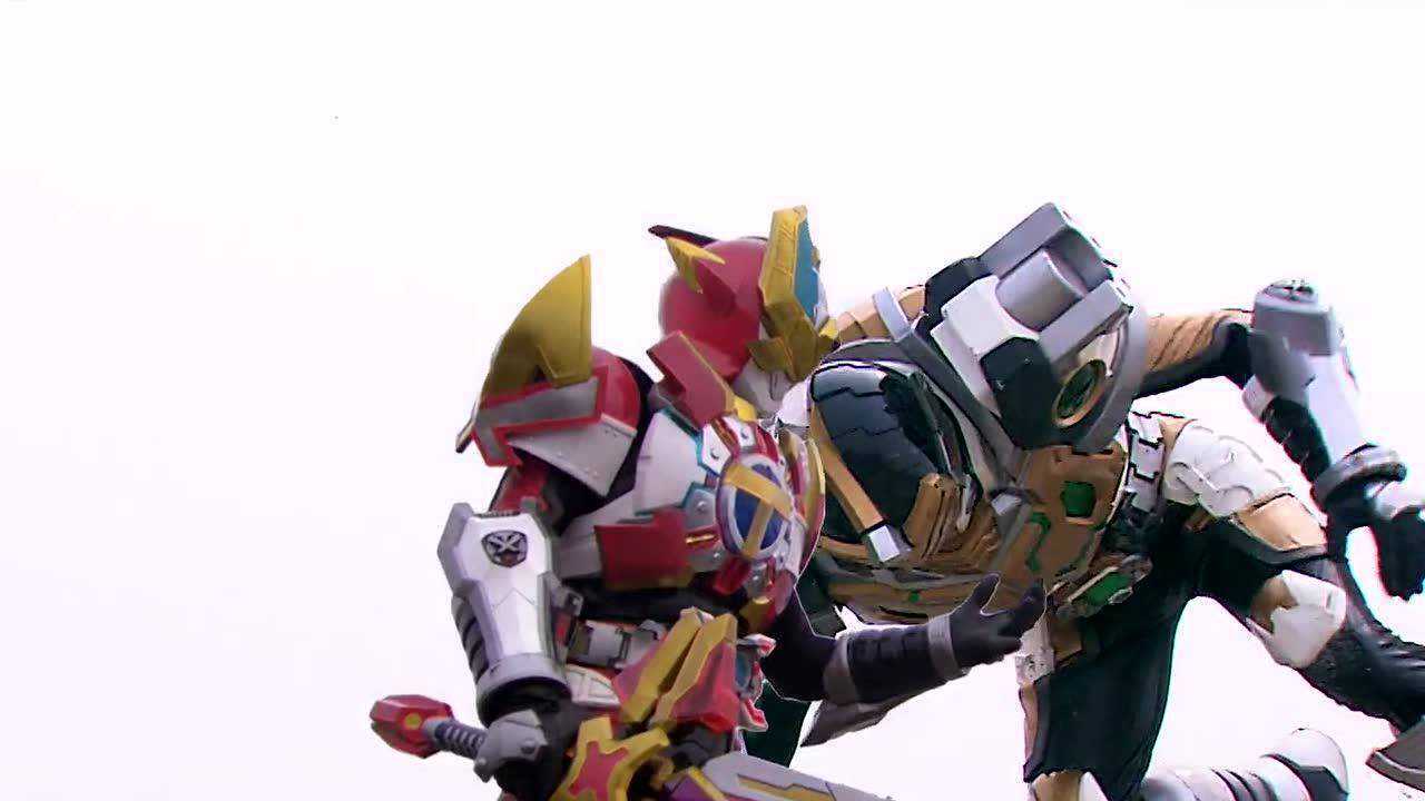 v仔这版火爆全网的爱就一个字,居然是刑天铠甲小天唱的!