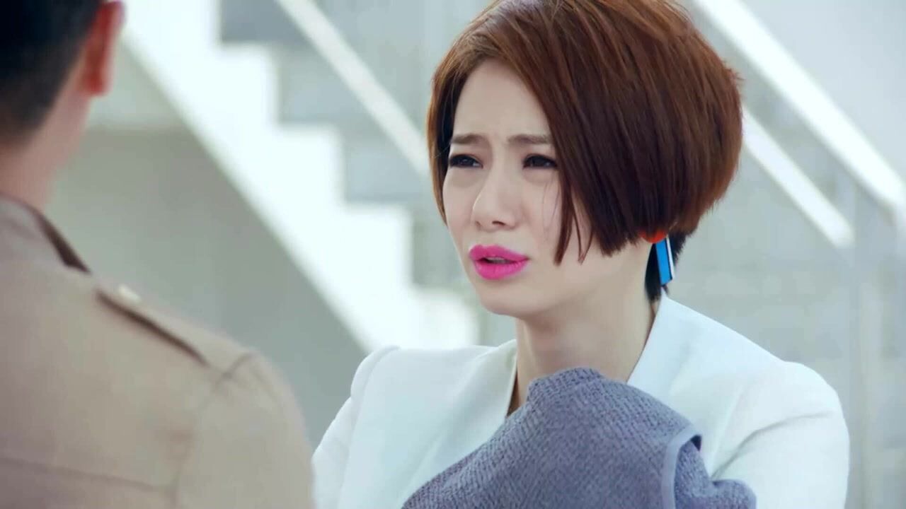 《爱情回来了》精华版第11集:念念在思齐家洗澡摔倒