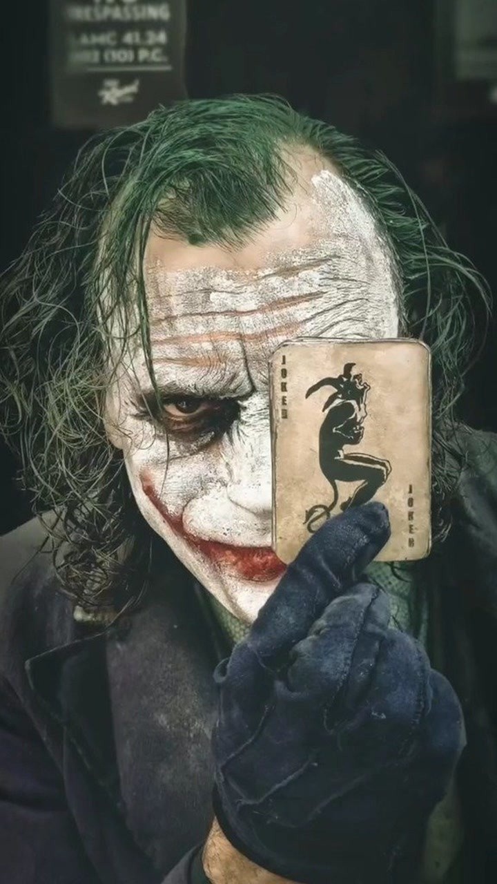 给小丑拍了一张史诗般的照片,哪张照片是你最喜欢的?