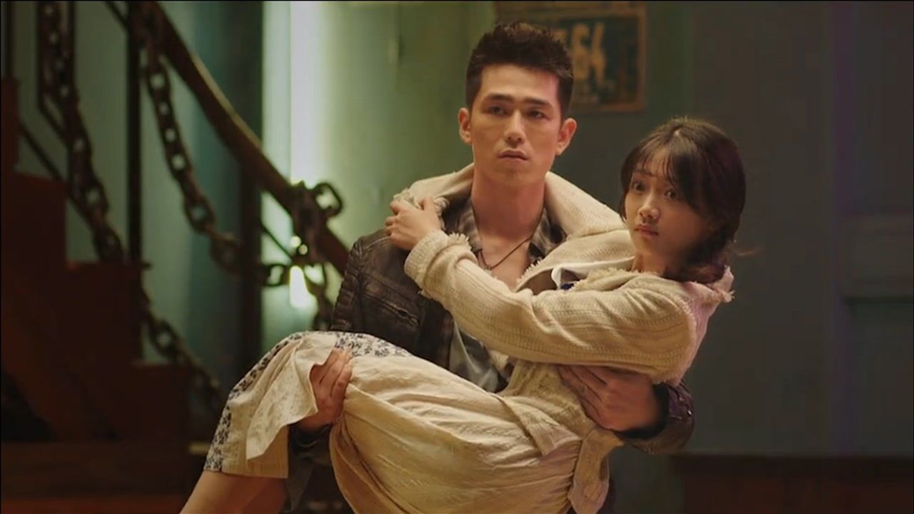 利晴天,温茉言《偶然闯入的世界》时空穿梭版预告