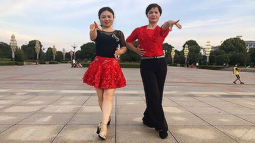 羽裳交谊舞对面的小姐姐全网火爆神曲新三步踩双人舞附教学