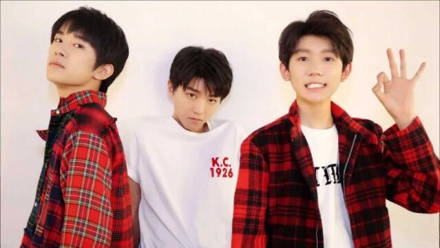 TFBOYS粉丝退高会费,被客服截图背景吸引,堪称大型“社死现场”