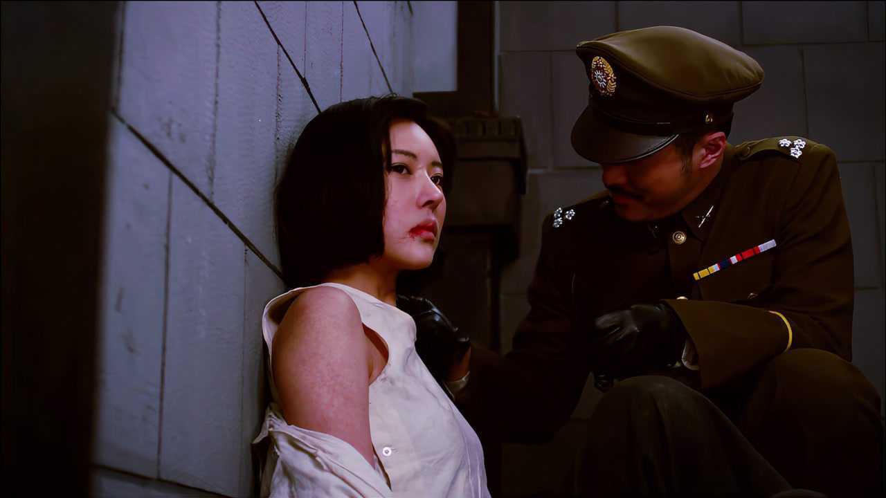 新燕子李三:女地下党被抓,特务不择手段