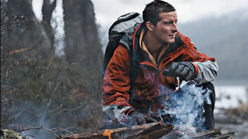 荒野求生:猛男贝爷勇闯西伯利亚,零下30度冰湖裸泳