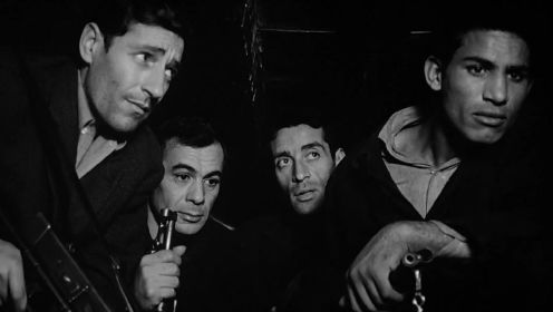 意大利黑白战争电影，阿尔及利亚人爆发了反抗运动