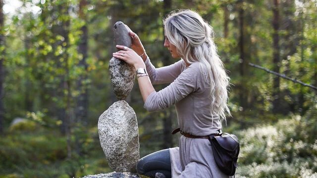 乔娜ⷩ‡‘顿(北欧瑞典)石头天平艺术  The Art of Balancing Stones