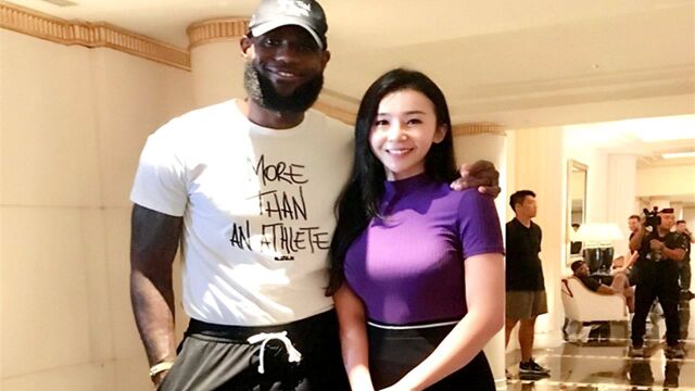 最美NBA主播张曼源:身材傲人又能干,男友高大魁梧比NBA黑人还壮