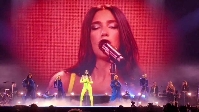 啪姐Dua Lipa2022年奥兰多演唱会 现场演唱《Pretty Please》