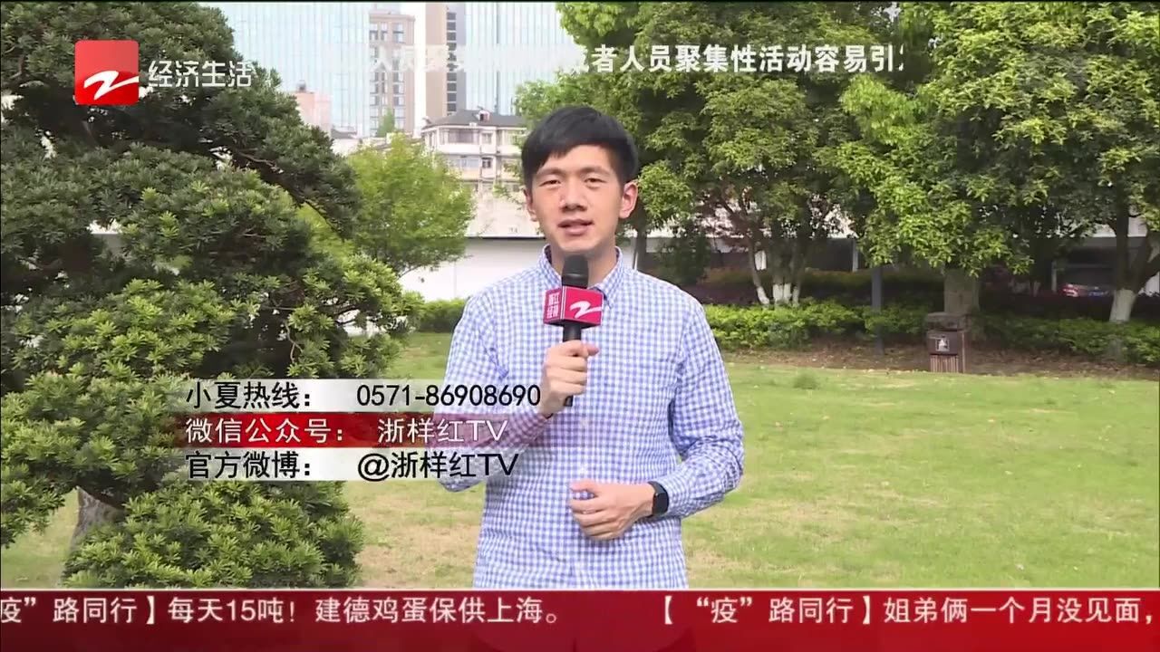 小夏热线 长安新能源货车屡修屡坏 记者现场帮推车