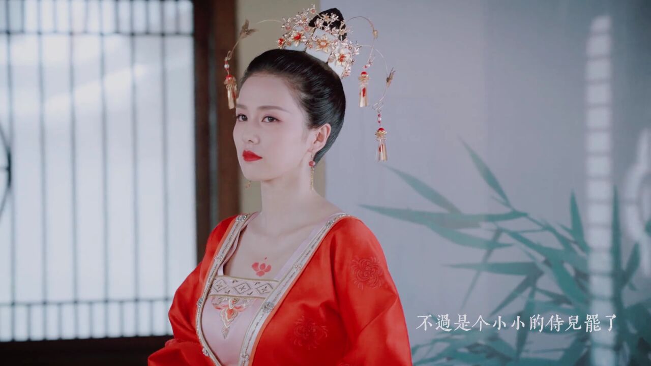 白鹿九流霸主两年前的白鹿演的的龙傲一好青涩白鹿