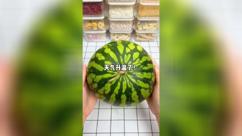 这可是小仓鼠第一次吃西瓜