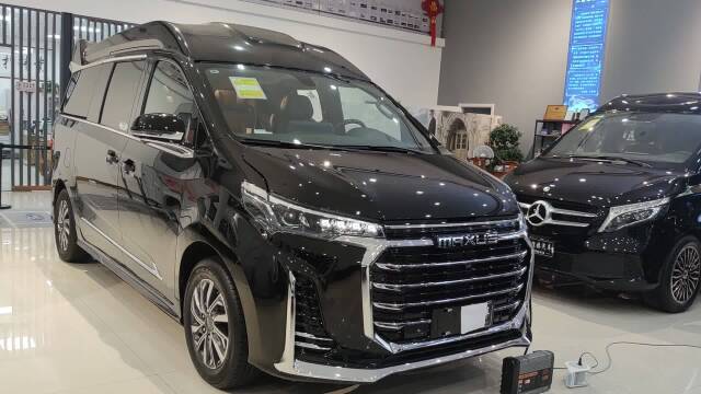 上汽大通金骑士g20高顶版,7座mpv国产之光
