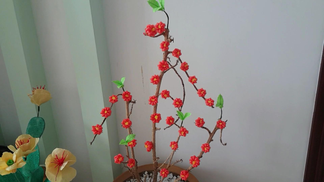 水果网套,干树枝.一树鲜花,永不凋谢#废物利用#创意手工