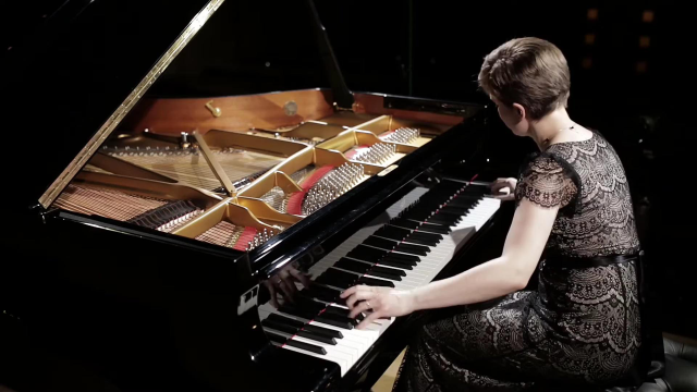 卡普斯汀《五首钢琴练习曲》op.68 第一首演奏视频