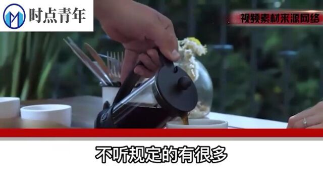 女大学生翻墙约会,不料被防盗铁刺扎伤,女子:快来救救我!