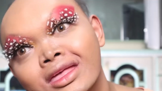 泰国最丑变性人教你化妆,特别的妆容配上造型,分分钟亮瞎你的眼