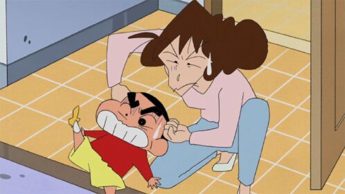 蜡笔小新:小新买不到烤地瓜还要被一顿打,美伢暴虐的脾气太可怕