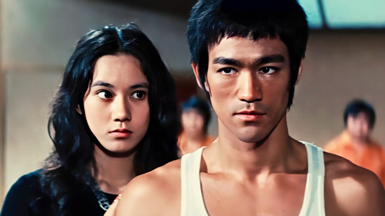 当年的苗可秀有多漂亮,颜值高有气质,难怪李小龙会霸气出手