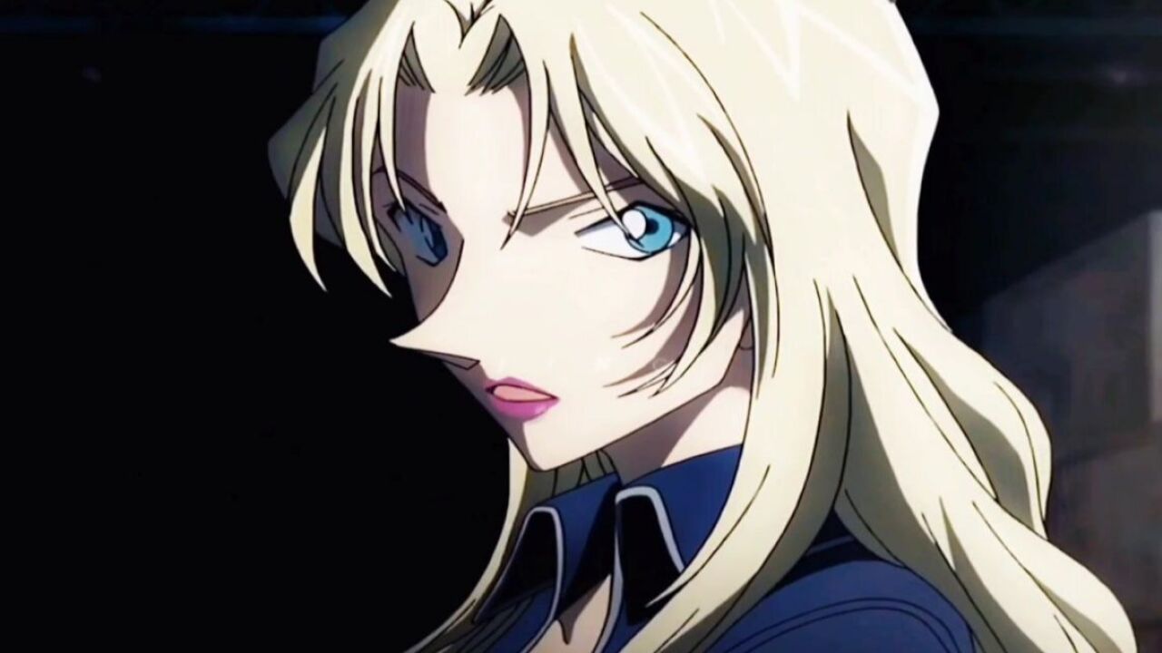 不愧是柯南的干妈,又美又拽#名侦探柯南#贝尔摩德#二次元原创